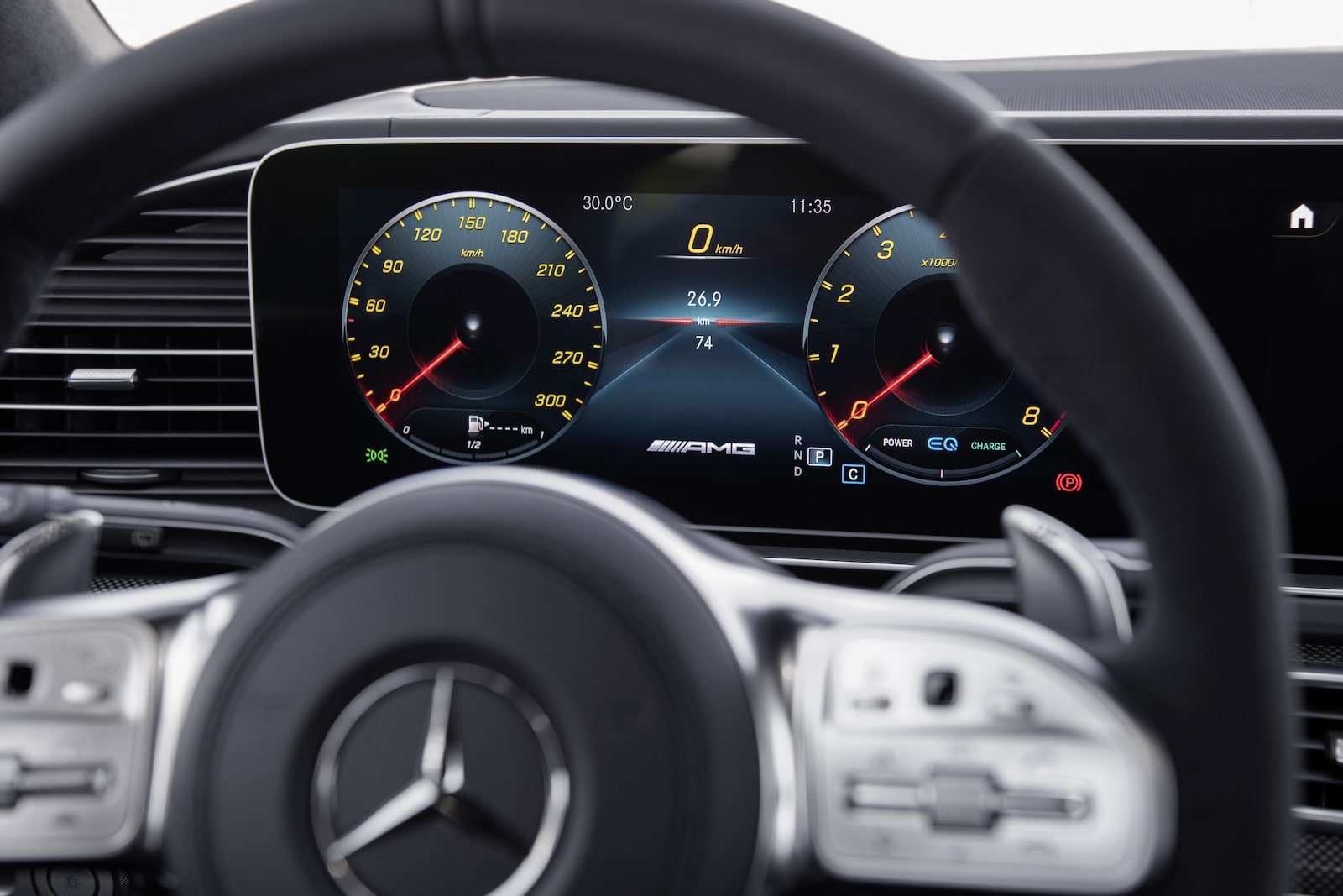 2021-Mercedes-AMG-GLS-63-gauges